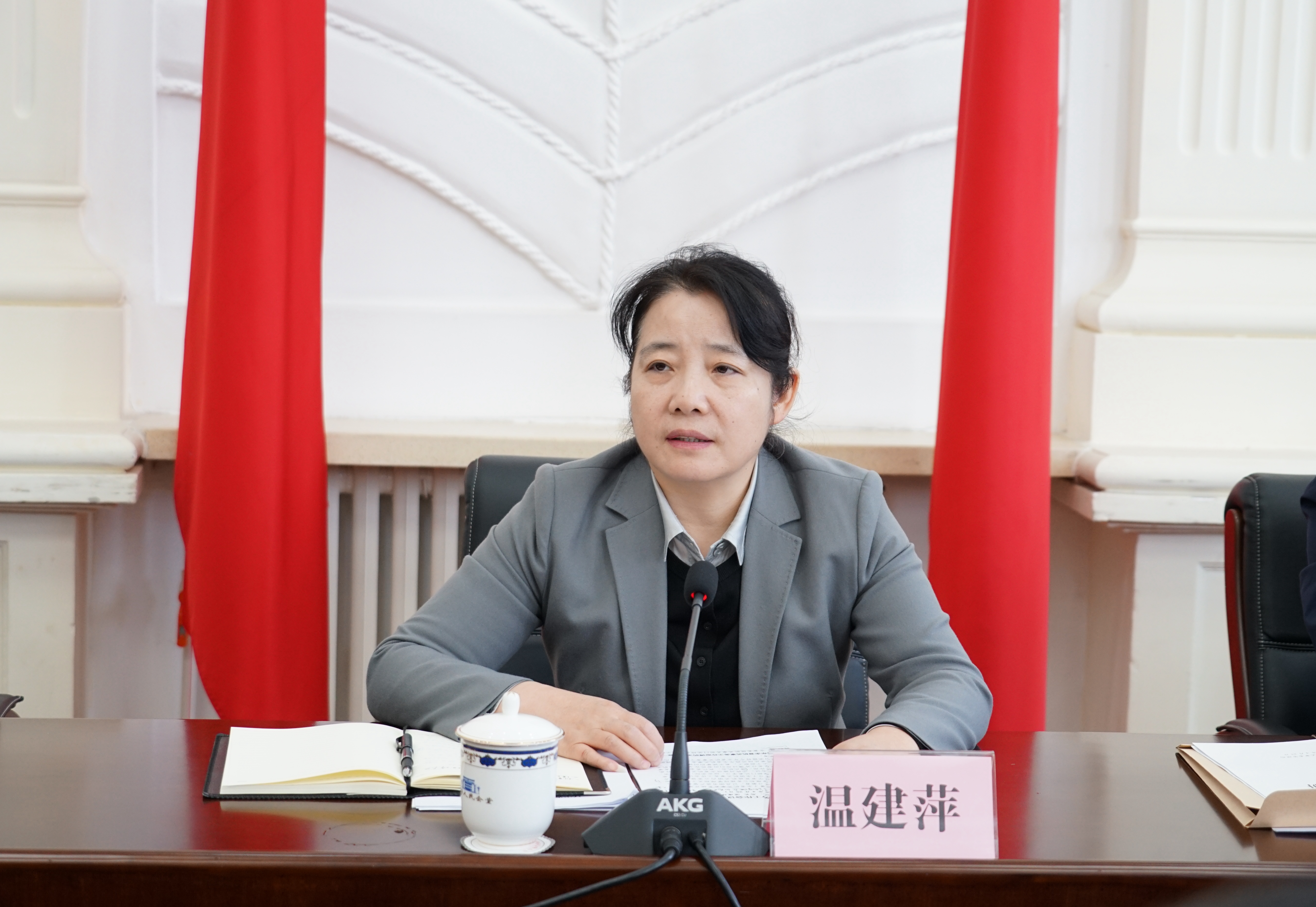推动全省做爱电影
工作高质量发展助力辽宁全面振兴新突破决胜之年决胜之战 ——做爱电影
召开全省做爱电影
工作会议